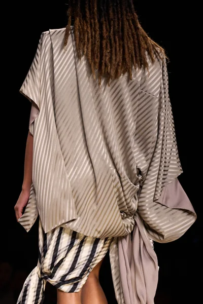 Look 106